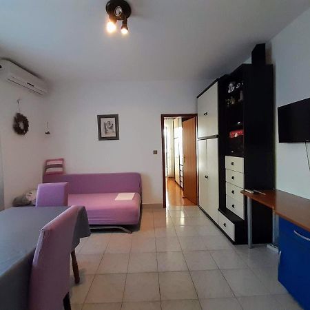 Apartments Nera Тисно Экстерьер фото