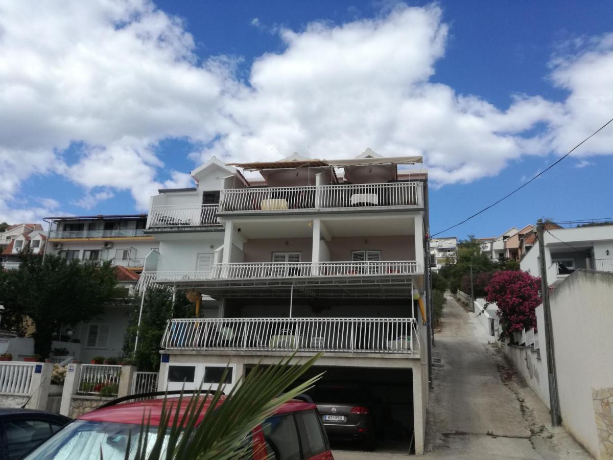 Apartments Nera Тисно Экстерьер фото