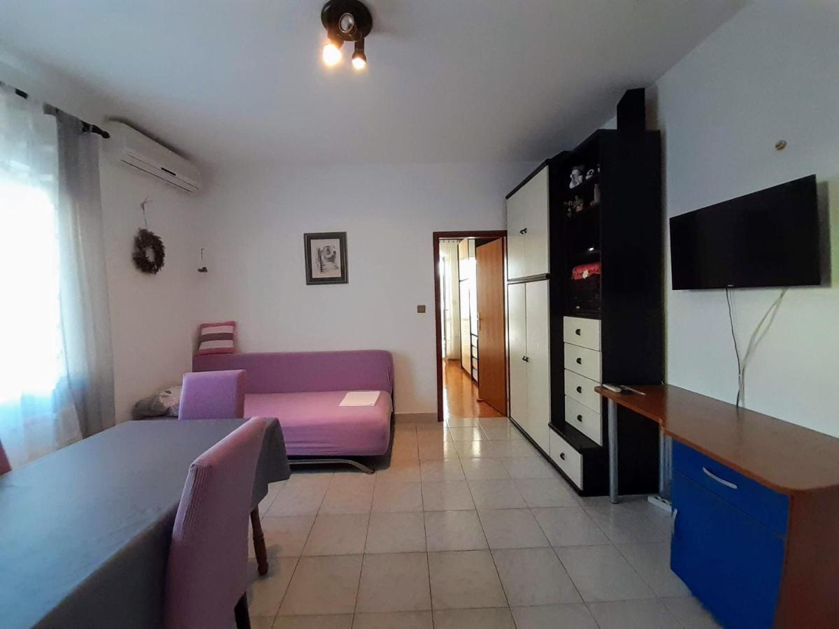 Apartments Nera Тисно Экстерьер фото